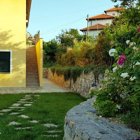 Casa Laura Villa Imperia Ngoại thất bức ảnh