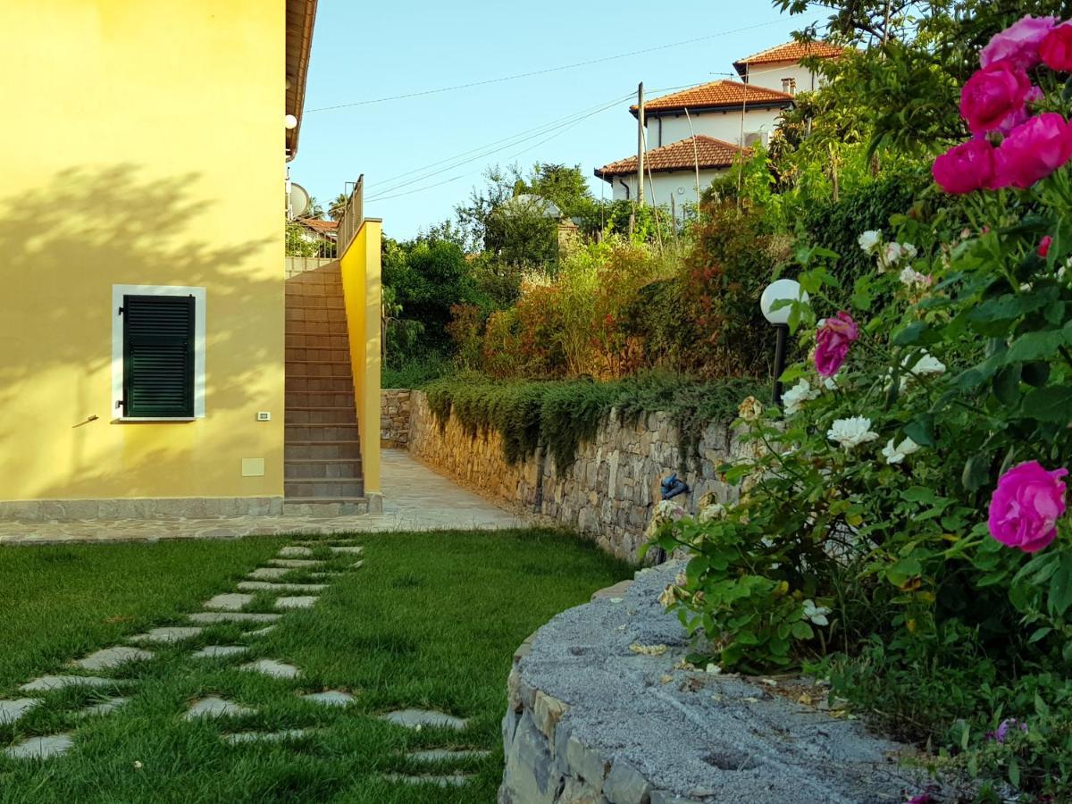 Casa Laura Villa Imperia Ngoại thất bức ảnh